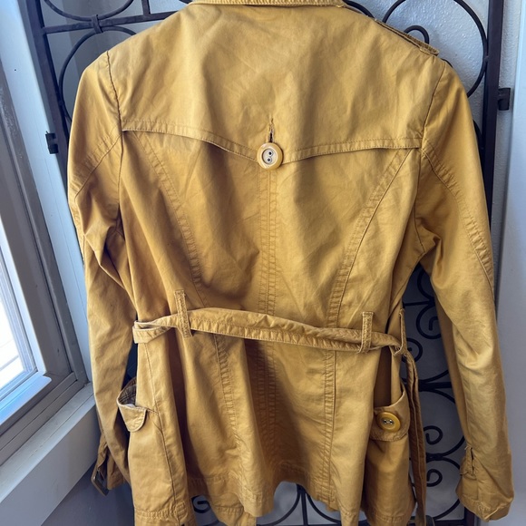 Jacket 🧥 - Picture 5 of 7